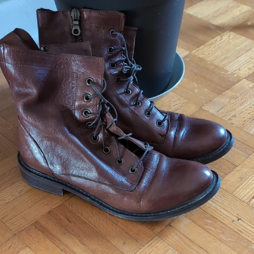 Stylish Brown Leather Lace-Up Ankle Booties